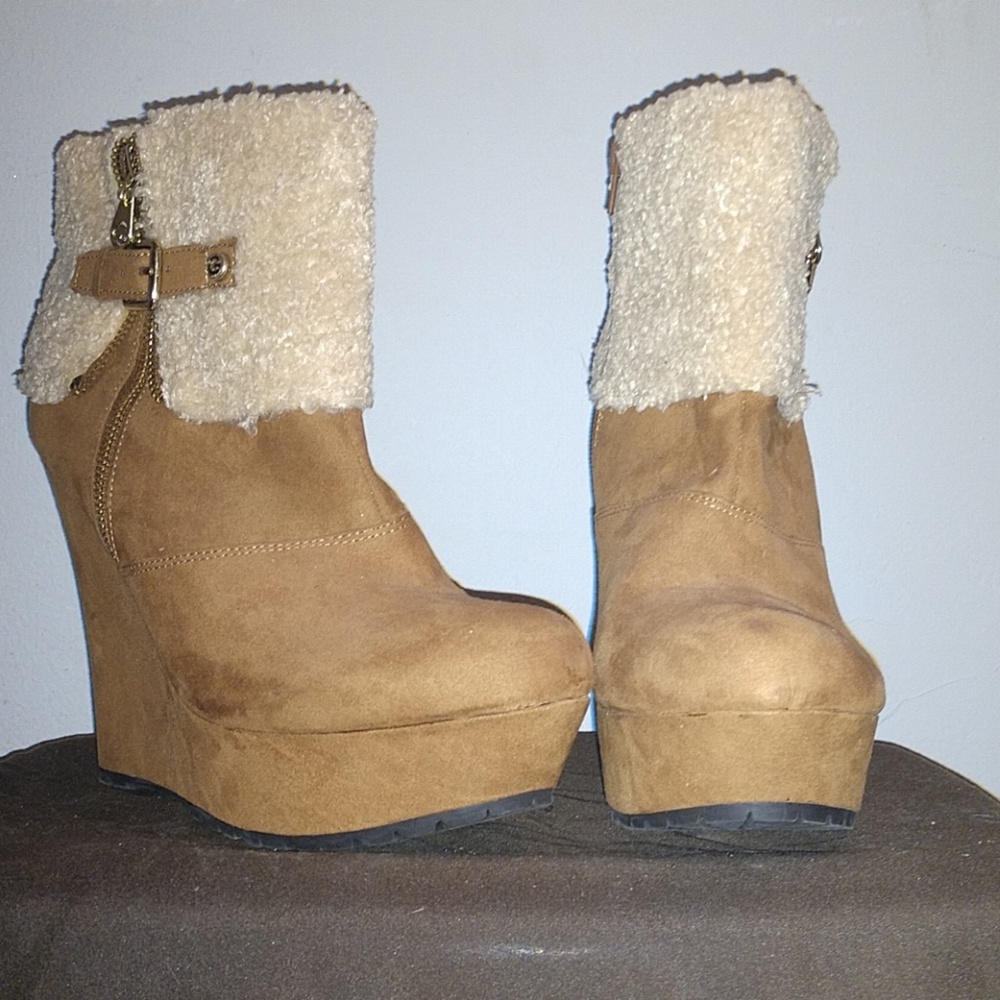 Platform wedge booties